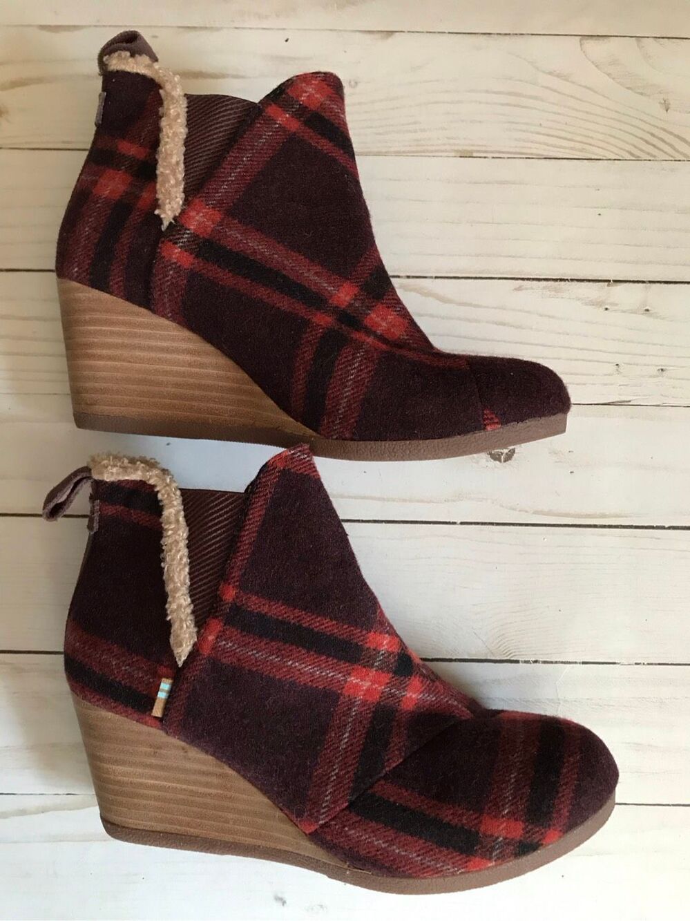 Toms Kelsey wedge size 6 boots red plaid boots bootie wool blend winter